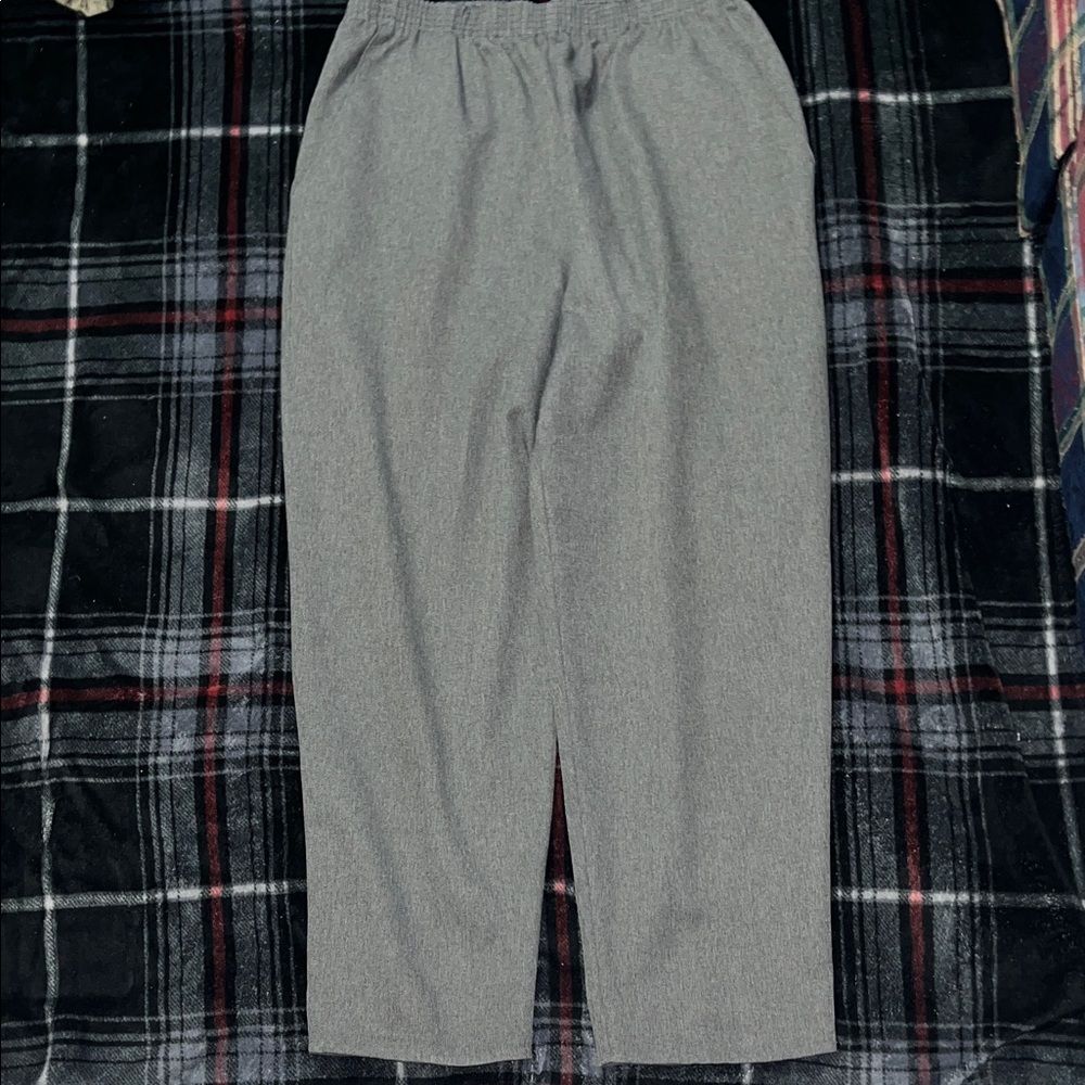 Briggs New York Women's Classic Gray Dress Pants